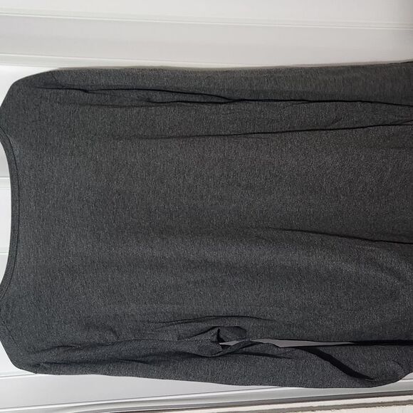 Sivvan Women's Top - Picture 4 of 5